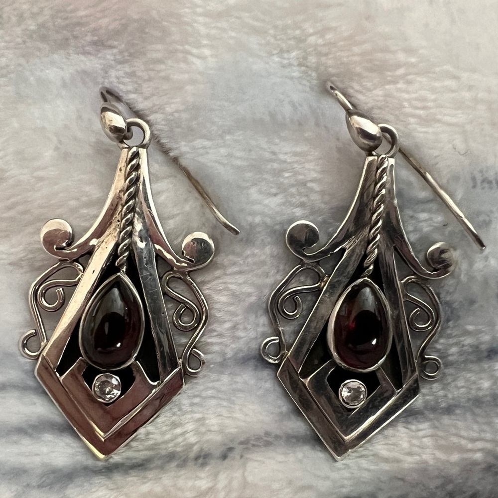 ❤️ Garnet Sterling 925 Earrings 10.3gms Art-Deco Boho Ethnic Theme 1970’s - Picture 8 of 10